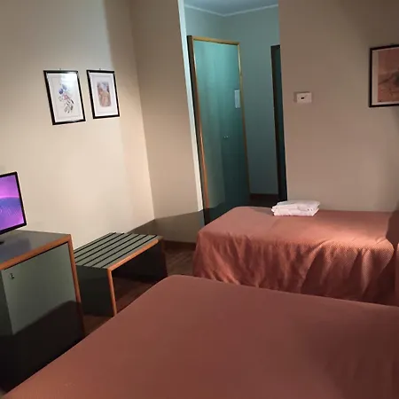 Orzihotel Hotel 3*