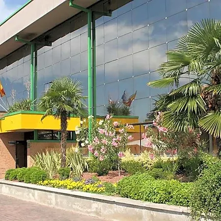 Orzihotel 호텔 3*