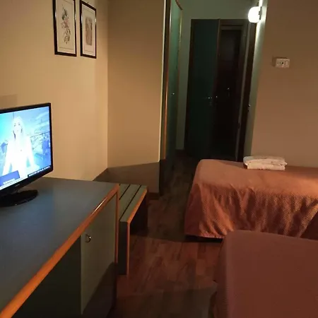 Orzihotel Hotel 3*