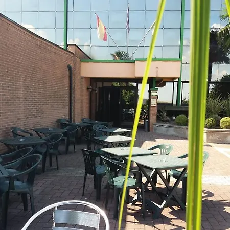 Orzihotel Hotel 3*