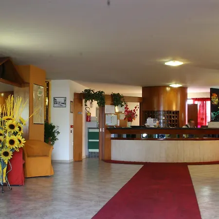 Hotel Orzihotel 3*